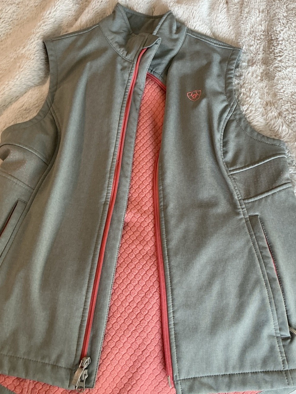 Women’s Sleeveless Softshell Vest - Olive Green with Coral Trim